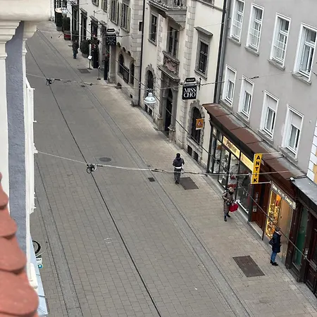 Harmony Living Stylisches Mit Lage Im Herzen Von Apartment *